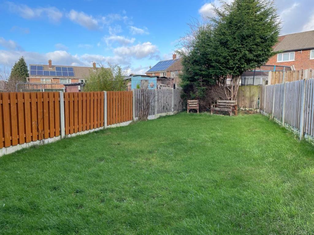 Stunning 3 Bedrooms House With Garden And Free Parking Barnsley Exterior foto
